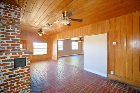 Living - 352 E 630 Hwy, Frostproof, FL 33843 photo 5 of 9