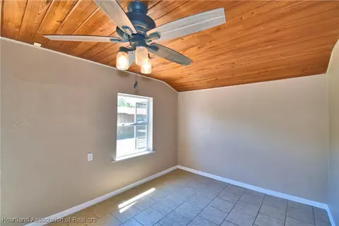 Bedroom - 352 E 630 Hwy, Frostproof, FL 33843 photo 6 of 7