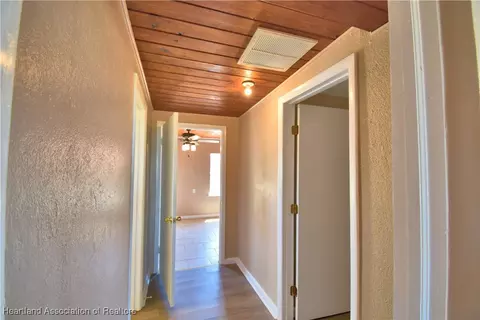 Entry Way - 352 E 630 Hwy, Frostproof, FL 33843 photo 1 of 1