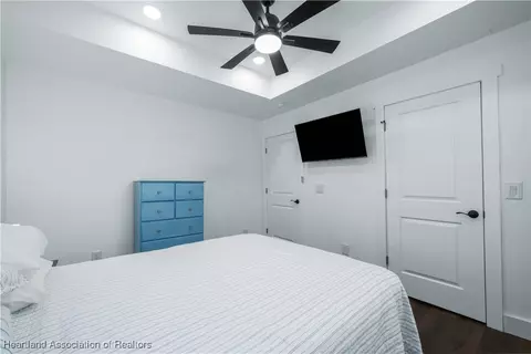 Bedroom - 129 S Pine St, Sebring, FL 33870 photo 7 of 7