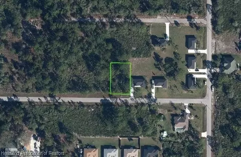 537 Embracer St NW, Lake Placid, FL 33852