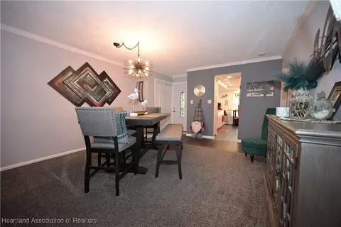 Dining - 3807 Edgewater Dr, Sebring, FL 33872 photo 2 of 2