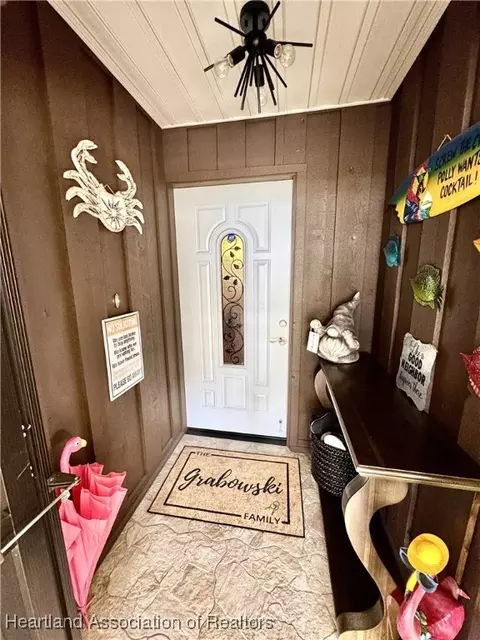 Entry Way - 3807 Edgewater Dr, Sebring, FL 33872 photo 1 of 2