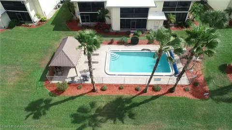 Exterior - 3807 Edgewater Dr, Sebring, FL 33872 photo 3 of 5