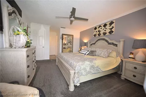 Bedroom - 3807 Edgewater Dr, Sebring, FL 33872 photo 3 of 6