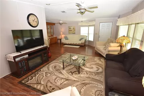 112 Sunbird Pl, Sebring, FL 33872 photo 6