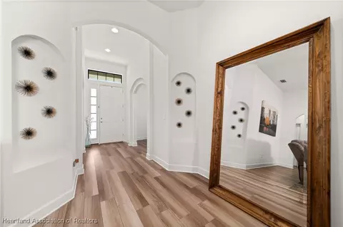 Entry Way - 4562 Mignon Dr, Sebring, FL 33872 photo 4 of 5
