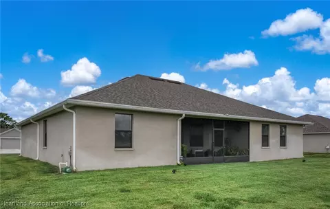 Exterior - 4562 Mignon Dr, Sebring, FL 33872 photo 3 of 4