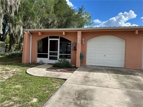 425 Lake June Dr, Lake Placid, FL 33852