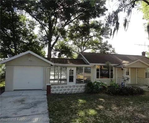 19 Naranja Rd, Debary, FL 32713