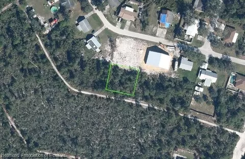 2050 Andros St, Sebring, FL 33875