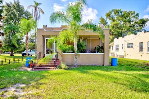 Exterior - 25 C St, Frostproof, FL 33843 photo 1 of 7