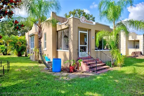 25 C St, Frostproof, FL 33843
