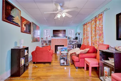 Living - 25 C St, Frostproof, FL 33843 photo 1 of 2