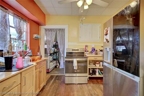 Kitchen - 25 C St, Frostproof, FL 33843 photo 1 of 3
