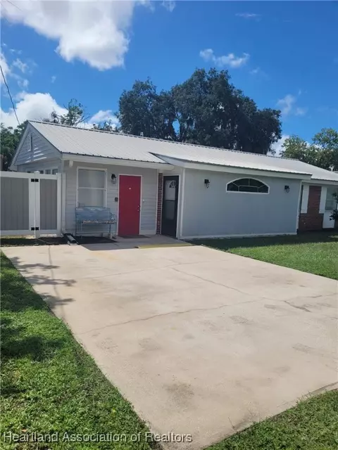 1003 County Road 17a W, Avon Park, FL 33825