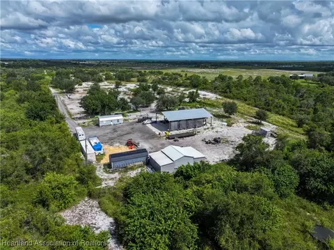 213 Palm Beach St, Lake Placid, FL 33852
