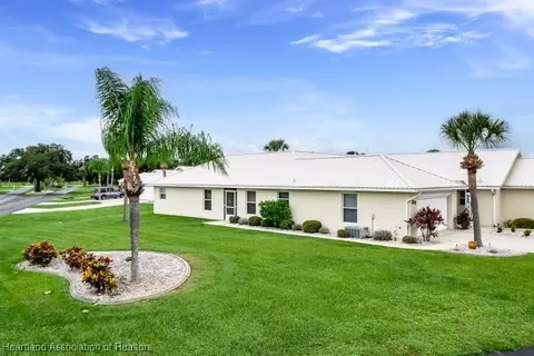 201 Clubhouse Ct, Sebring, FL 33876