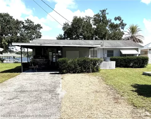 33 Watters Dr, Lake Placid, FL 33852