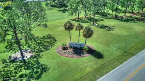 View/Area - 3907 Edgewater Dr, Sebring, FL 33872 photo 8 of 10