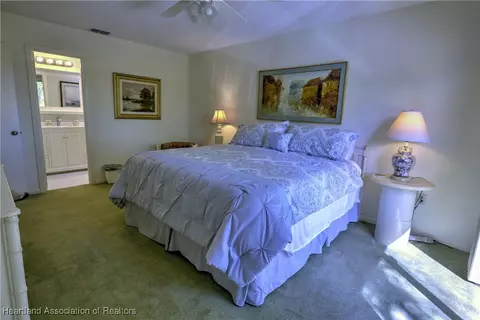 Bedroom - 3907 Edgewater Dr, Sebring, FL 33872 photo 2 of 7