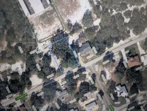 5825 Longbow Dr, Sebring, FL 33876 photo 2