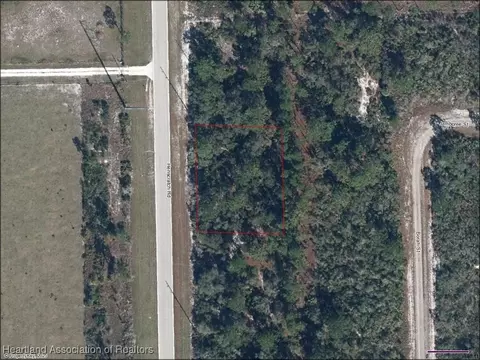 533 Henscratch Rd, Lake Placid, FL 33852