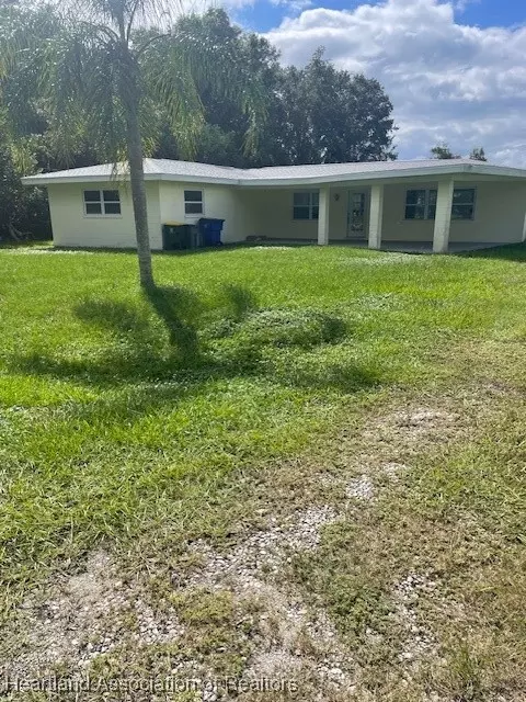 1508 Park Rd, Lake Placid, FL 33852