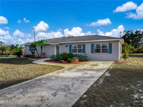 1421 Goldbud St, Lake Placid, FL 33852
