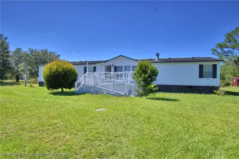 1030 W Frostproof Rd, Frostproof, FL 33843