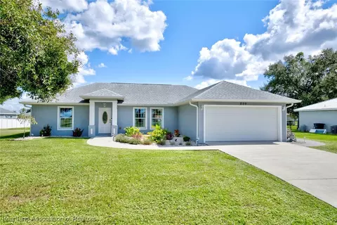 809 Woodside Pl, Sebring, FL 33876