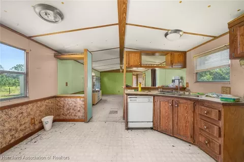 2316 Gem Stone Ave, Lorida, FL 33857 photo 13