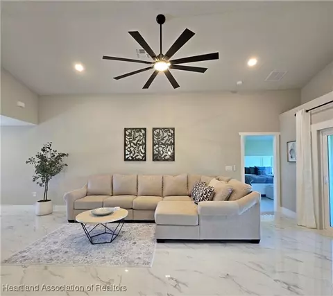 6740 Heavitree Way, Sebring, FL 33876 photo 9