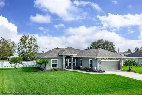 4812 Pebble Beach Dr, Sebring, FL 33872