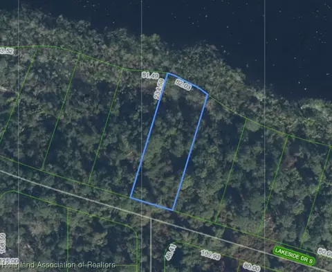 1302 Lakeside Dr S, Sebring, FL 33875