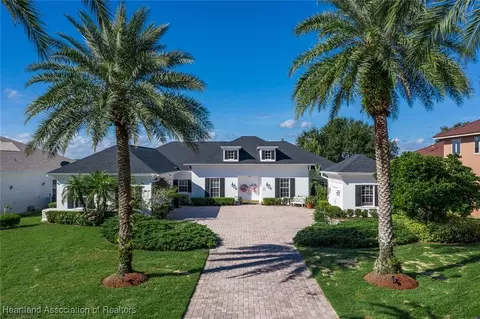 764 Sunset Pointe Dr, Lake Placid, FL 33852