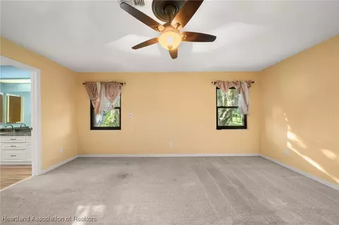 Bedroom - 3806 Duffer Rd, Sebring, FL 33872 photo 2 of 9
