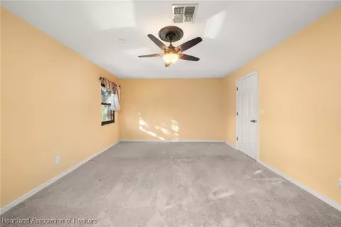 Bedroom - 3806 Duffer Rd, Sebring, FL 33872 photo 3 of 9