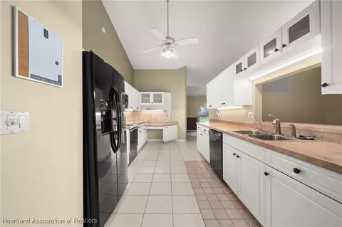 Kitchen - 3806 Duffer Rd, Sebring, FL 33872 photo 1 of 5