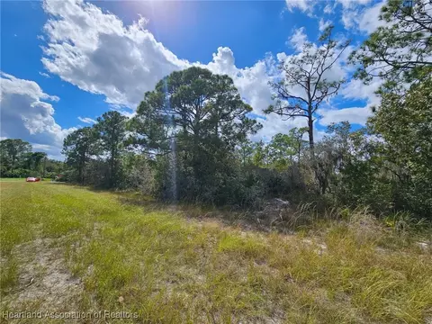 111 Larson St NW, Lake Placid, FL 33852