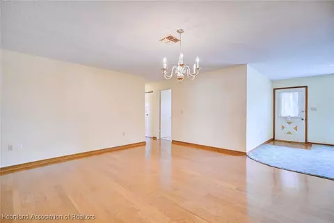 Living - 239 Jay Ave, Sebring, FL 33870 photo 7 of 9