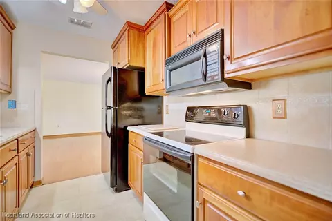 Kitchen - 239 Jay Ave, Sebring, FL 33870 photo 3 of 4