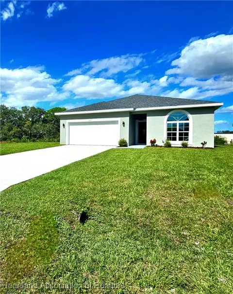 Exterior - 5833 Longbow Dr, Sebring, FL 33876 photo 1 of 3
