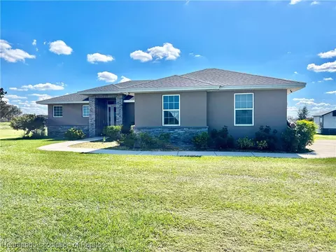 1563 Johns Rd, Wauchula, FL 33873