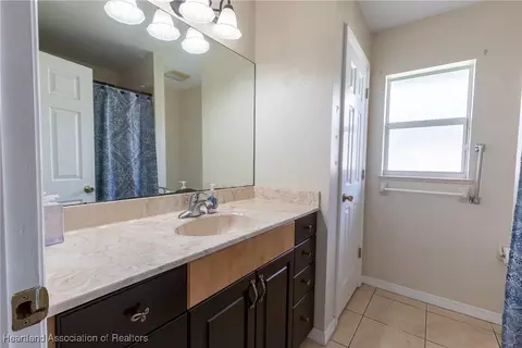 Bath - 3607 Westminster Road R, Sebring, FL 33875 photo 6 of 7