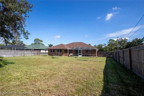 Exterior - 3607 Westminster Road R, Sebring, FL 33875 photo 3 of 5