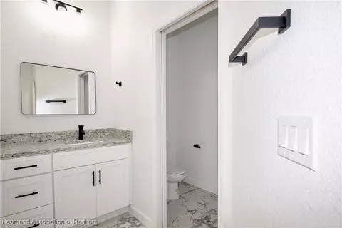Bath - 1807 Azalea Ter, Sebring, FL 33875 photo 5 of 8