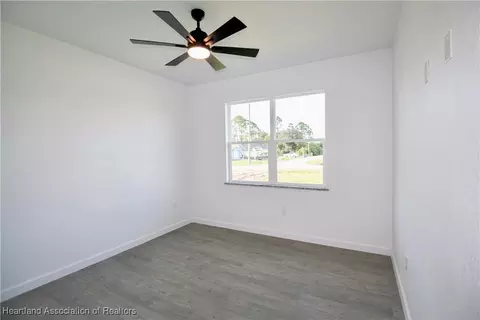 Bedroom - 1807 Azalea Ter, Sebring, FL 33875 photo 6 of 8