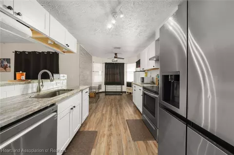 Kitchen - 1925 Elf Dr, Sebring, FL 33875 photo 1 of 3