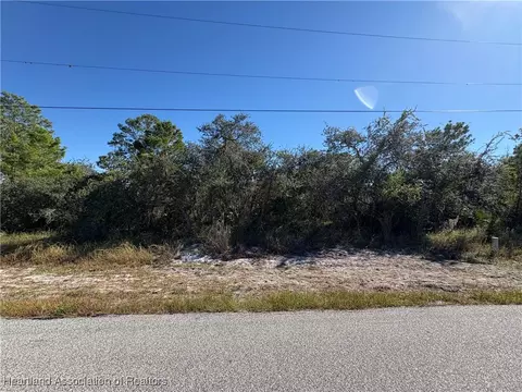 344 E Waterway Ave NW, Lake Placid, FL 33852
